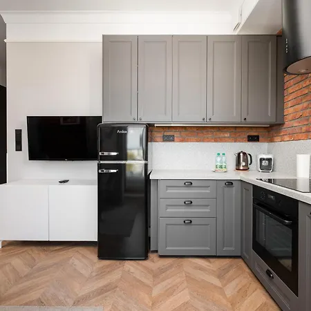 Metro Mlociny Deluxe By Bookinghost דירה ורשה