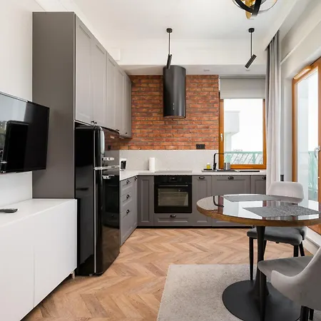 Metro Młociny Deluxe By Bookinghost Apartament *